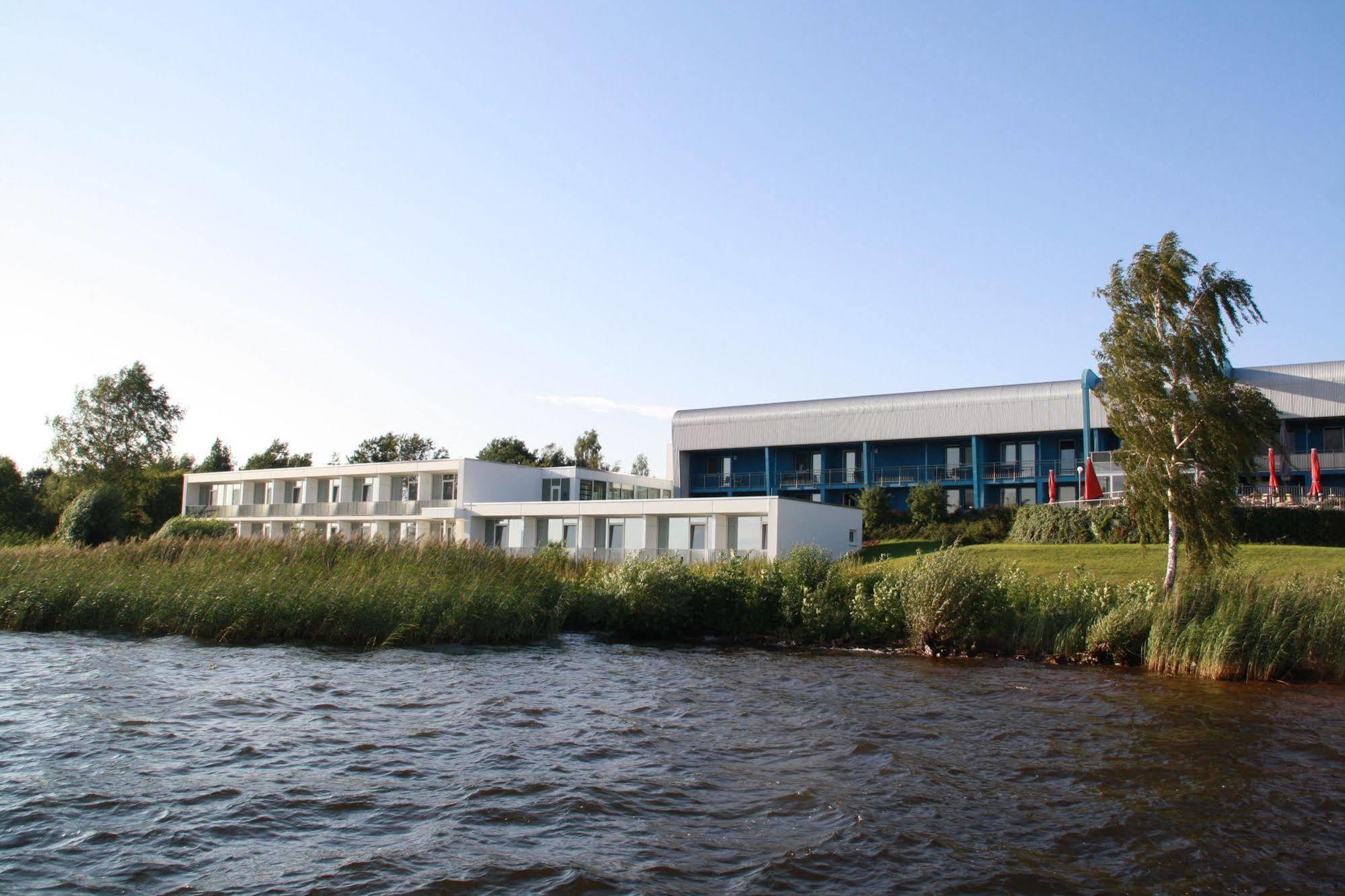 Strandhotel Senftenberger See Exterior photo